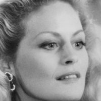 Beverly D'Angelo Nue