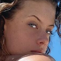 Bhodi Jones Nue
