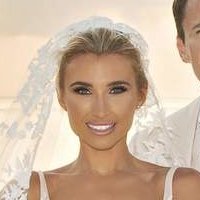 Billie Faiers Nue