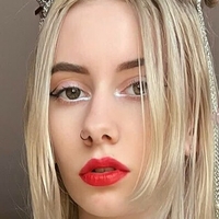 Blondie Claire Nue