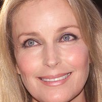 Bo Derek Nue