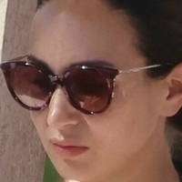 Bouchra van Persie Nue