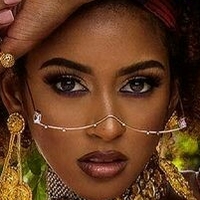 Briana Smith Nue