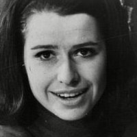 Brigit Forsyth Nue