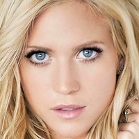 brittanysnow Nue