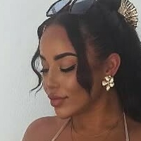 Brooke Scholefield Nue