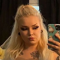 caraharriet Nue