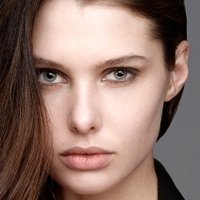 Carla Vial Nue