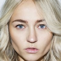 Carolien Spoor Nue
