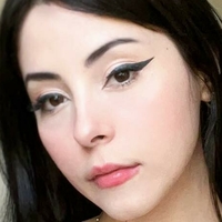 Caroline Favorino Nue