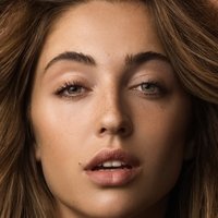 Chelcie May Nue