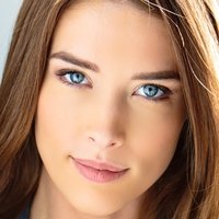 Chelsea Turnbo Nue