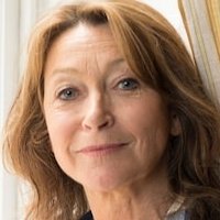 Cherie Lunghi Nue