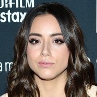 Chloe Bennet Nue