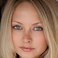 Chloë Crampton Nue