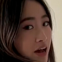 Chloe Zhu Nue