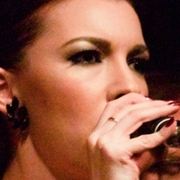 Chrysta Bell Nue