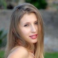 Claudia Ciesla Nue