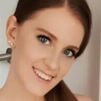Claudia Wagner Nue
