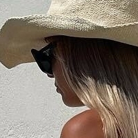 Claudiaisabella Nue