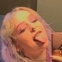 crybaby.labia Nue