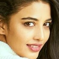 Daksha Nagarkar Nue