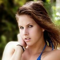 Danae Kensington Nue
