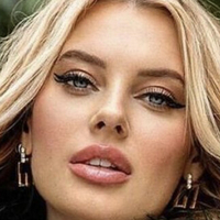 Darja Sobakinskaja Nue