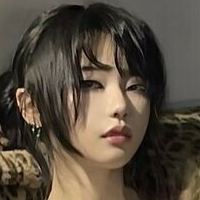 Daturakisses Nue