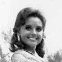 Dawn Wells Nue