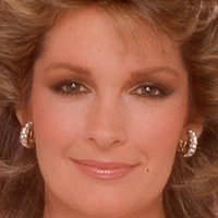 Deidre Hall Nue