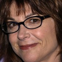 Dinah Manoff Nue