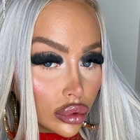 Dolly Bitch Nue