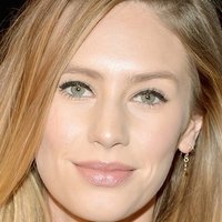 Dylan Penn Nue