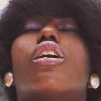 Ebony Ayes Nue