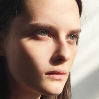 Elena Melnik Nue