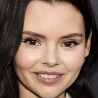 Eline Powell Nue