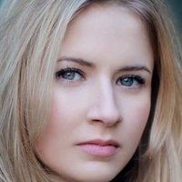 Eliza Bennett Nue