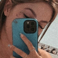 Eliza Falk0 Nue