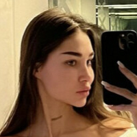Elizabeth Definy Nue