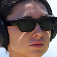 Ella Ding Nue