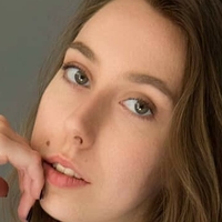 Ella Kosov Nue
