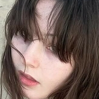 Ella Woolsey Nue