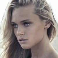 Ellie Ottaway Nue