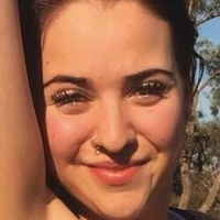 Elouise Nue