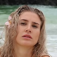 Emelia Surch Nue