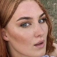 Emilia Baumgart Nue