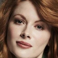 Emily Beecham Nue