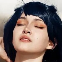 Emily_Cos Nue