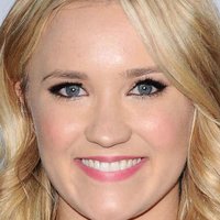 Emily Osment Nue